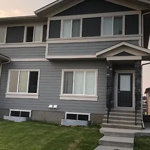 Close To Airport Yyc, Crossiron Mall Away From Lower Level Unit , Calgary Canada