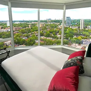 Luxury 2-bedroom In Yorkville With The View In Downtown , Toronto Canada