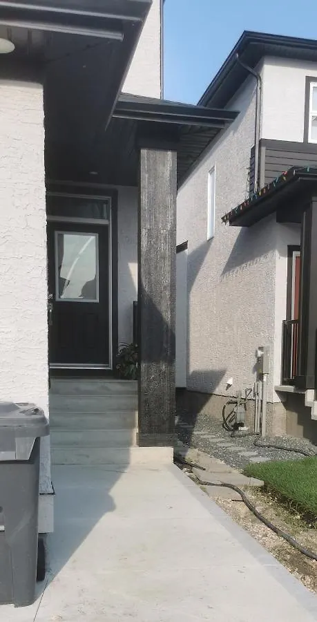 Homestay At Devonshire Winnipeg Canada